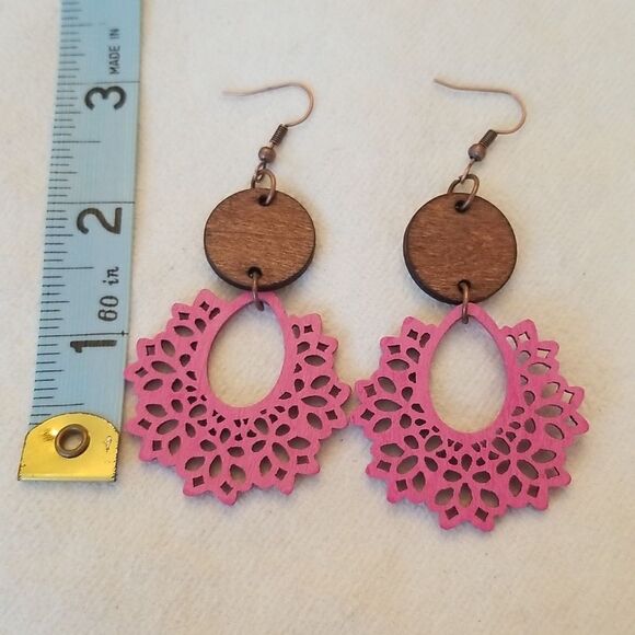 ❤ Hand Crafted Pink Wooden Earrings - Picture 2 of 3